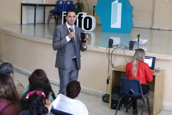 Encuentro por la Transparencia en el Instituto de Educación Media Superior (IEMS)