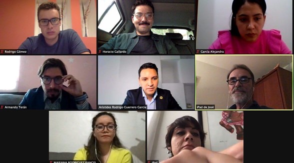 Documental el Dilema de las Redes Sociales con la Escuela Nacional de Ciencias de la Tierra (ENCiT) de la
UNAM.