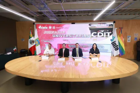 Fotografía del evento “JORNADA UNIVERSITARIA POR LA TRANSPARENCIA Y LA PRIVACIDAD”
