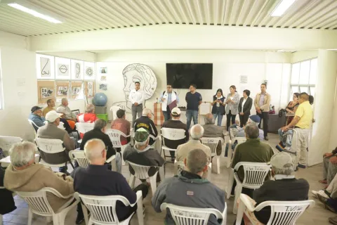 INFO CDMX imparte taller sobre protección de datos personales a personas mayores, el 6 de agosto de 2024.