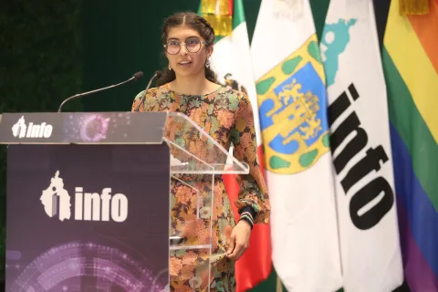 INFO CDMX premia a estudiantes universitarias por ensayos sobre transparencia y privacidad