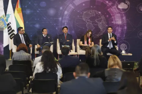 INFO CDMX realiza el 3er Foro Anticorrupción sobre integridad pública, transparencia y gobierno digital