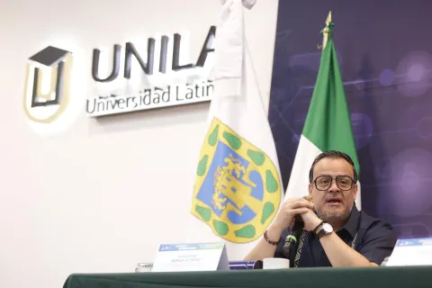 Participantes en las Jornadas Universitarias por la Transparencia y la Privacidad en la Universidad Latina Campus Sur.