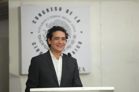 Iniciativa del INFO CDMX para el uso de inteligencia artificial próxima a ser aprobada.