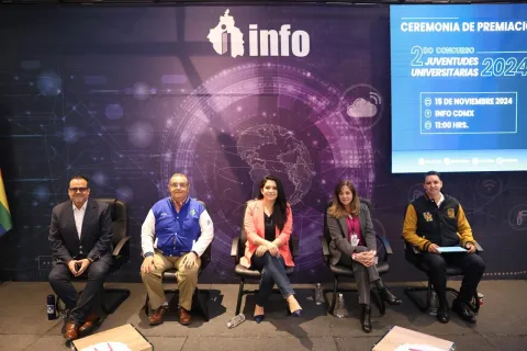 INFO CDMX premia a estudiantes universitarias por ensayos sobre transparencia y privacidad