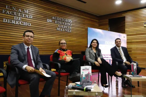 Presentación del libro 'Esquema Constitucional de la Ciudad de México' en la Facultad de Derecho de la UNAM
