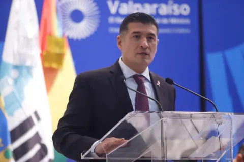 Participantes en el evento Informe de Trabajo Correspondiente a los periodos 2022-2023 y 2023-2024 de la comisionada Laura Lizette Enríquez Rodríguez.