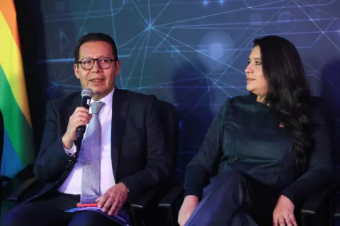 Primer foro de Parlamento Abierto sobre inteligencia artificial realizado en INFO CDMX, con participación de especialistas, estudiantes y autoridades.