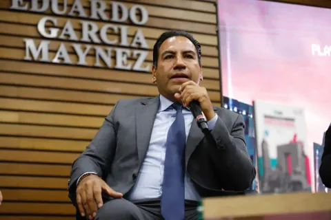 Presentación del libro 'Esquema Constitucional de la Ciudad de México' en la Facultad de Derecho de la UNAM