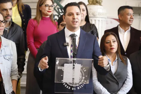 Presentación de iniciativa de ley sobre inteligencia artificial y datos personales por INFO CDMX ante el Congreso CDMX.