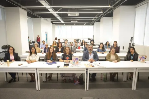Personas asistentes a la presentación del protocolo sobre prevención y transparencia del INFO CDMX.