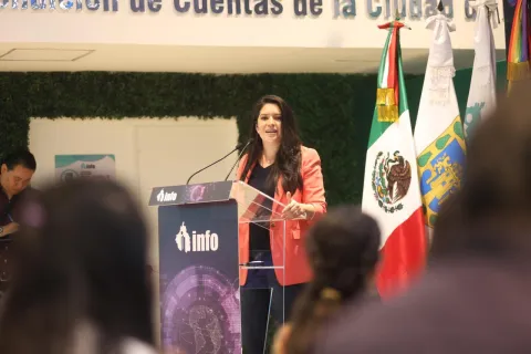INFO CDMX premia a estudiantes universitarias por ensayos sobre transparencia y privacidad