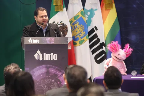 Sesión solemne en la que se reconocen las aportaciones del comisionado Arístides Rodrigo Guerrero García como integrante del INFO CDMX