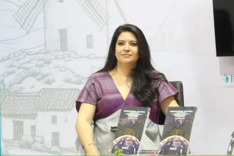 Presentación de obras editoriales del INFO CDMX en la Feria Internacional del Libro de Guadalajara 2024, con participación de comisionadas y comisionado.