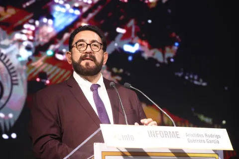 La presidencia del INFO CDMX presenta su informe de labores 2021–2024