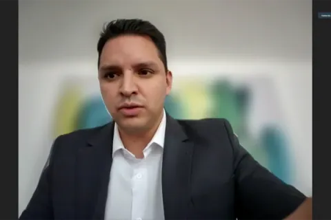 Personas participantes en el Datatón 2024 del INFO CDMX, impulsando proyectos ciudadanos de economía con datos abiertos.