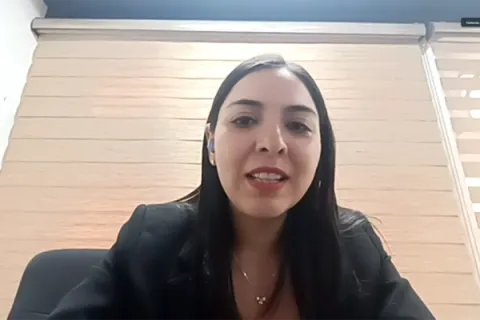Personas participantes en el Datatón 2024 del INFO CDMX, impulsando proyectos ciudadanos de economía con datos abiertos.