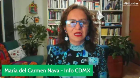 La comisionada María del Carmen Nava Polina durante el Conversatorio "Derecho al Saber""