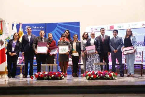 Participantes en el evento Informe de Trabajo Correspondiente a los periodos 2022-2023 y 2023-2024 de la comisionada Laura Lizette Enríquez Rodríguez.