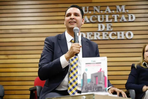 Presentación del libro 'Esquema Constitucional de la Ciudad de México' en la Facultad de Derecho de la UNAM