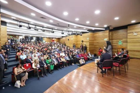 Presentación del libro 'Esquema Constitucional de la Ciudad de México' en la Facultad de Derecho de la UNAM