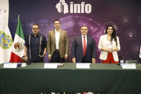 Participantes en las Jornadas Universitarias por la Transparencia y la Privacidad en la Universidad Latina Campus Sur.