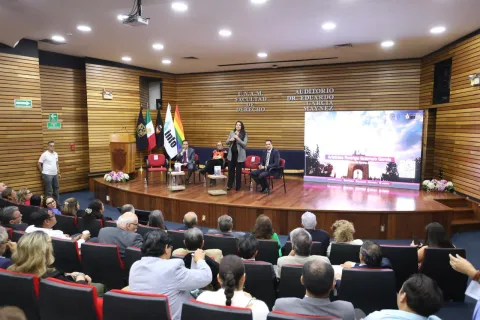 Presentación del libro 'Esquema Constitucional de la Ciudad de México' en la Facultad de Derecho de la UNAM