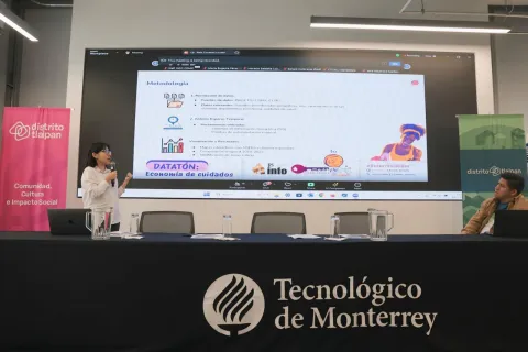 Asistentes durante la Ceremonia de Premiación del Datatón