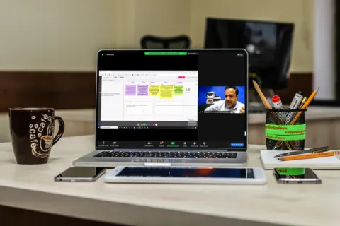 Captura de pantalla de la sesión virtual