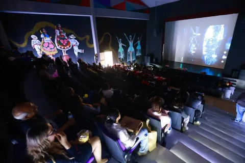 CINE