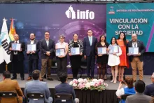 Fotografía del evento entrega de reconocimientos de vinculación